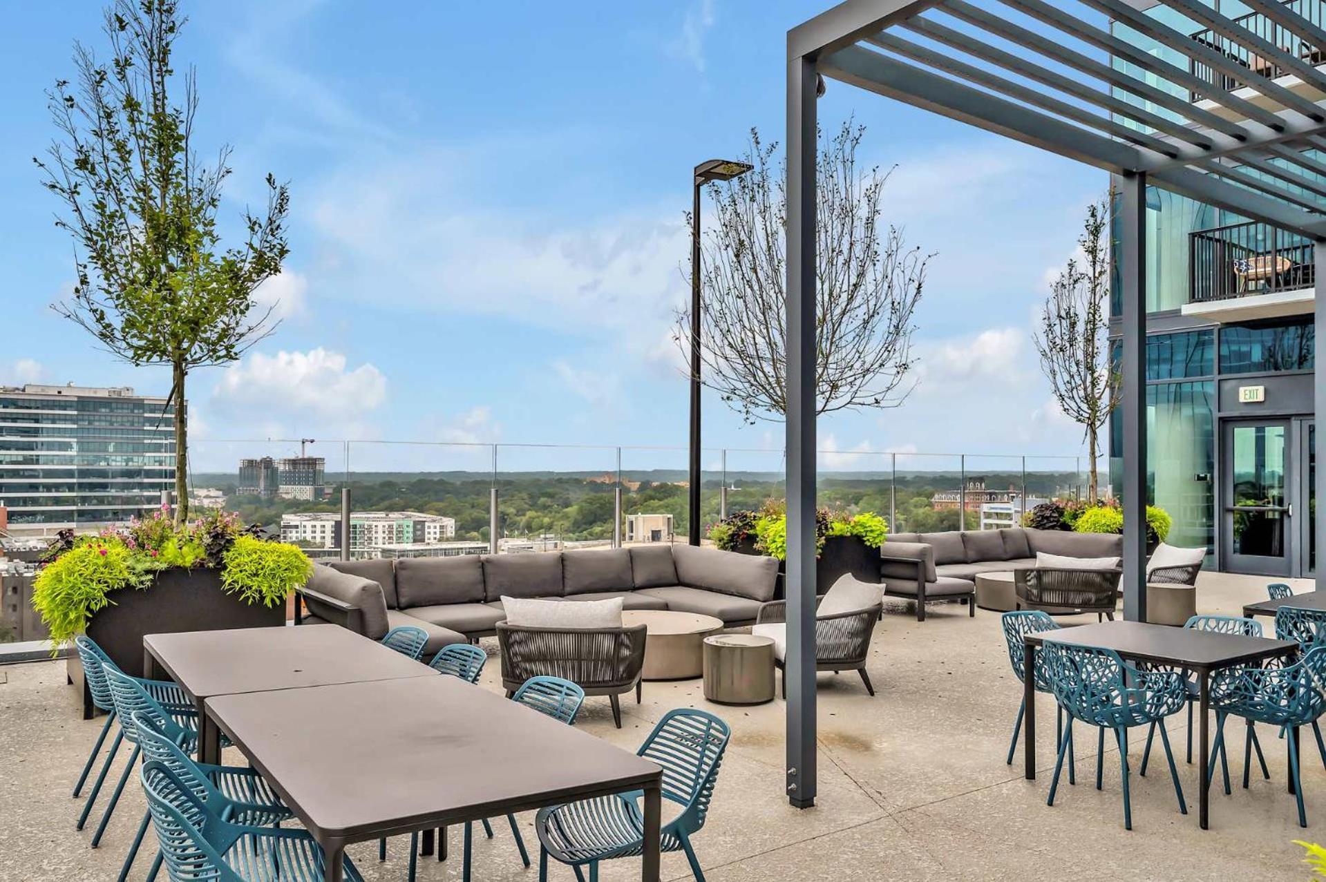 High-Rise Apt Raleigh Free Parking & Sunset View 1 Extérieur photo