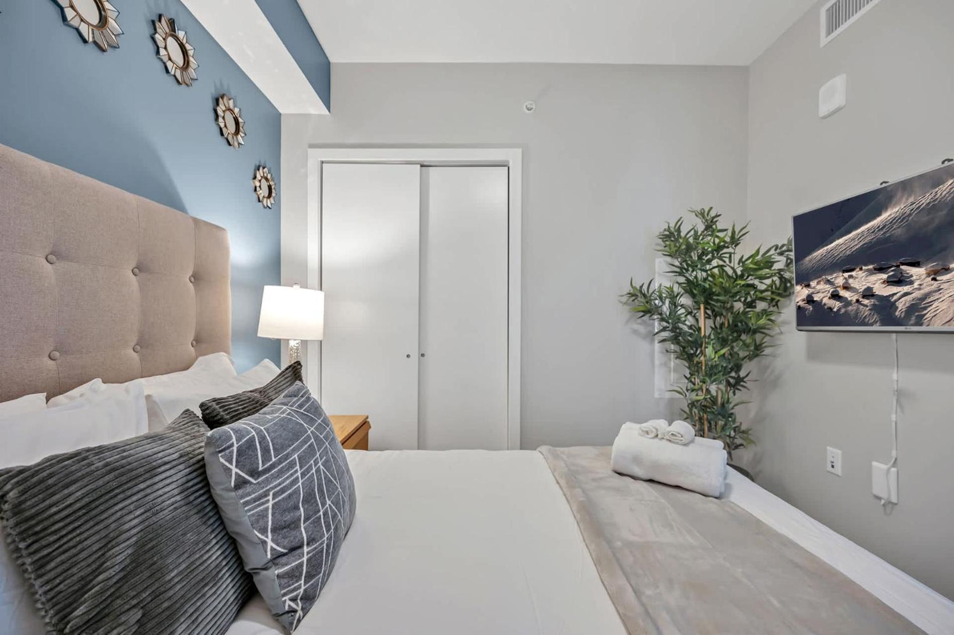 High-Rise Apt Raleigh Free Parking & Sunset View 1 Extérieur photo