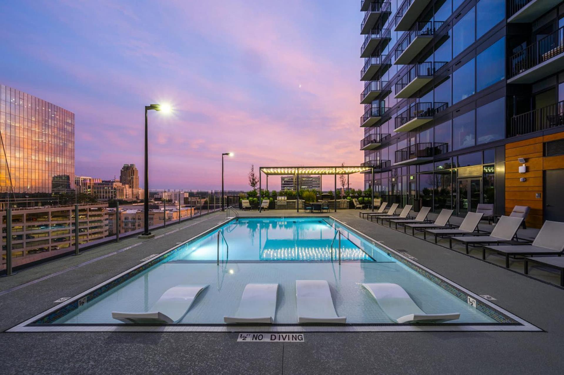 High-Rise Apt Raleigh Free Parking & Sunset View 1 Extérieur photo
